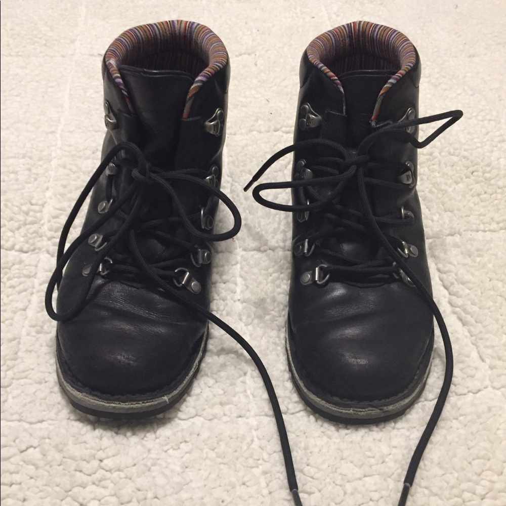 Merrell Black Boots